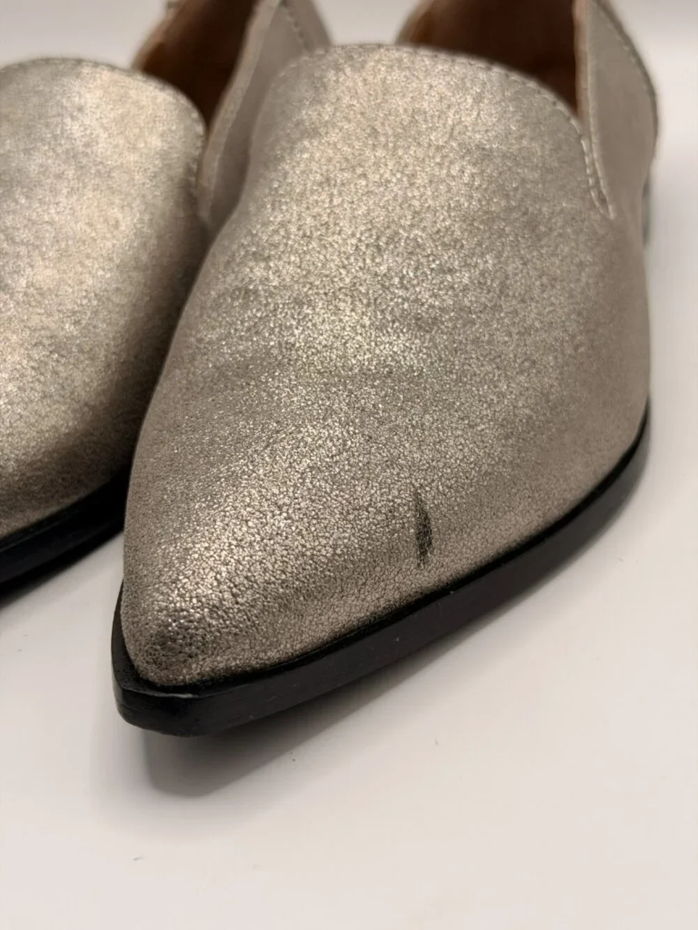 Frye Women Pewter Kenzie Venetian Pointed Toe Flat Sz 7.5